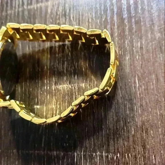 Gold toned rhinestone watch for men - Picture 5 of 6